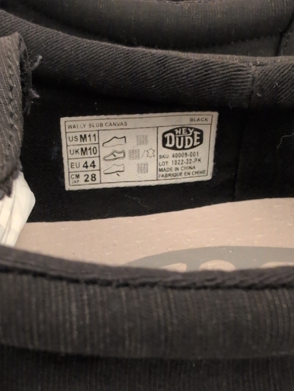 Hey Dude--Wally Slub Canvas--Color: Black. Size: 11M ADULT - Picture 2 of 8